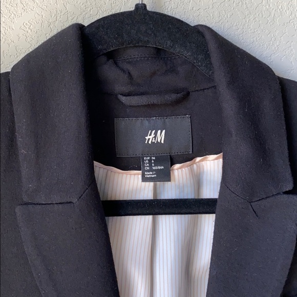 Black Blazer - Picture 2 of 3